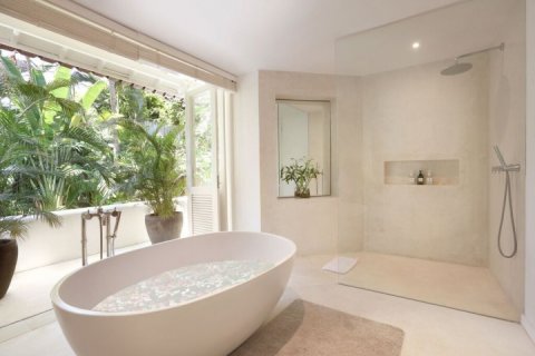 5 bedrooms Villa in Seminyak, Badung, Indonesia No. 764 29