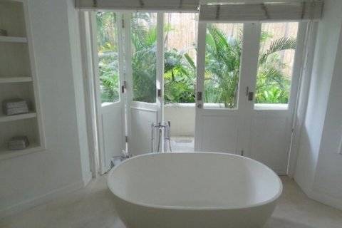 5 bedrooms Villa in Seminyak, Badung, Indonesia No. 764 20