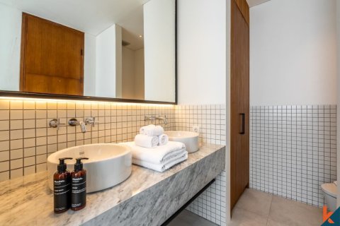 3 bedrooms Villa in Tibubeneng, Badung, Indonesia No. 11237 11