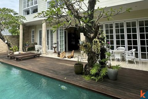 5 bedrooms Villa in Badung, Indonesia No. 11234 2