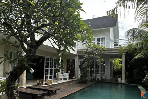 5 bedrooms Villa in Badung, Indonesia No. 11234