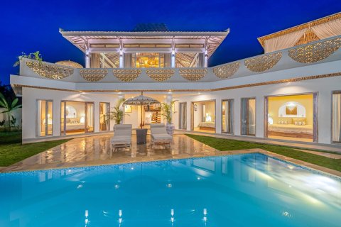 4 bedrooms Apartment in SUNSET VILLA Pererenan, Indonesia No. 9436 14