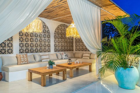 4 bedrooms Apartment in SUNSET VILLA Pererenan, Indonesia No. 9436 15