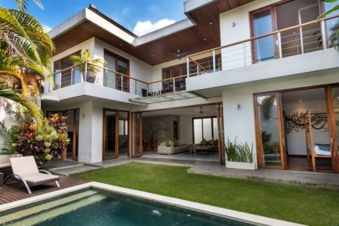 Вилла с 3 спальнями в Seminyak, Бадунг, Индонезия № 1399