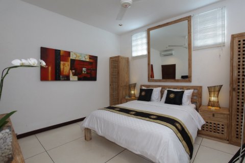 Вилла с 3 спальнями в Seminyak, Бадунг, Индонезия № 1403 10