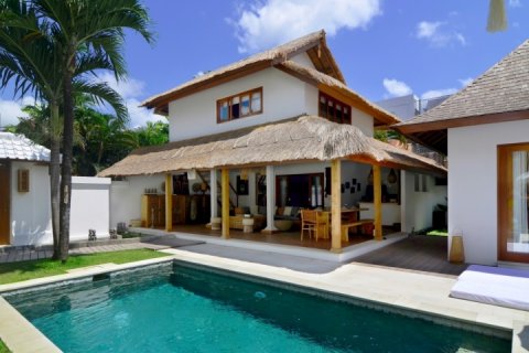Вилла с 3 спальнями в Seminyak, Бадунг, Индонезия № 1401 4