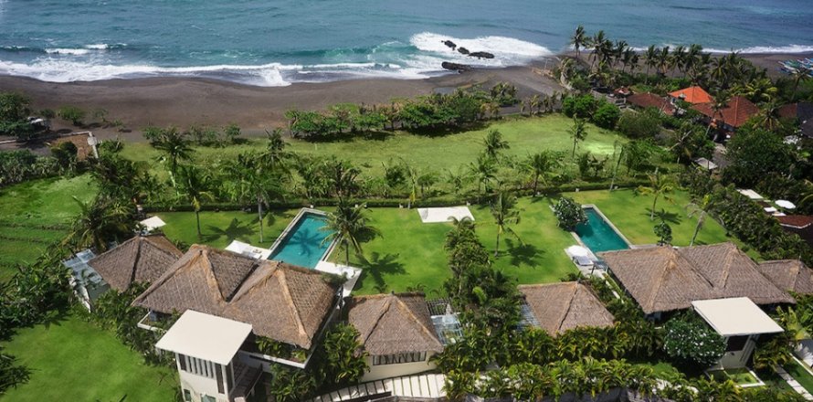 Вилла с 12 спальнями в Canggu, Бадунг, Индонезия № 627