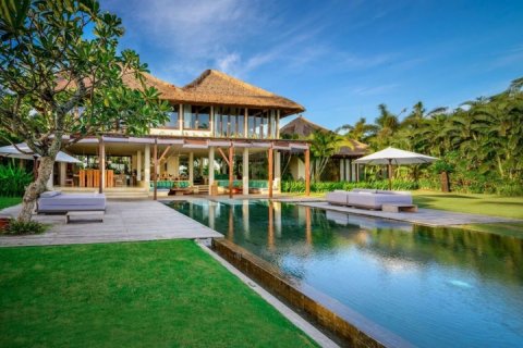Вилла с 12 спальнями в Canggu, Бадунг, Индонезия № 627 9