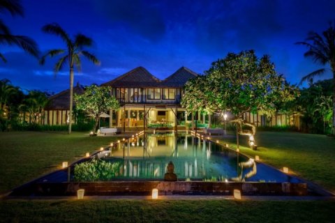 Вилла с 12 спальнями в Canggu, Бадунг, Индонезия № 627 16
