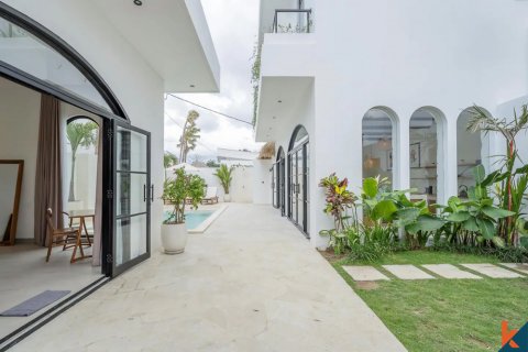2 bedrooms Villa in Kuta, Badung, Indonesia No. 10763 4