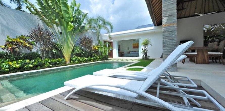 2 bedrooms Villa in Seminyak, Badung, Indonesia No. 1731