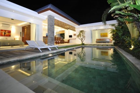 2 bedrooms Villa in Seminyak, Badung, Indonesia No. 1731 16