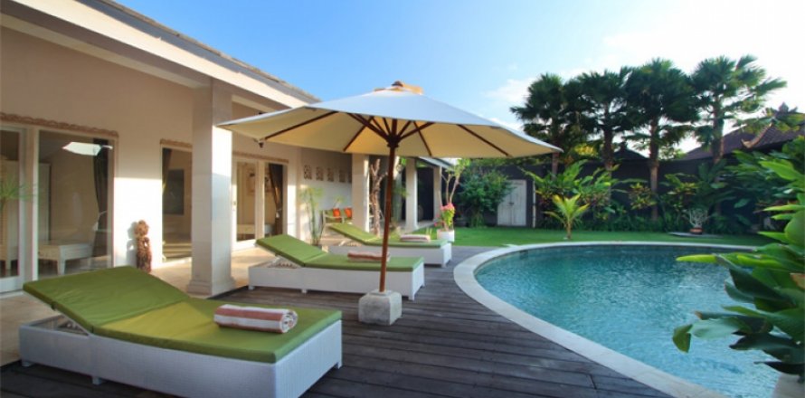 3 bedrooms Villa in Seminyak, Badung, Indonesia No. 1735