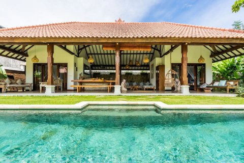 2 bedrooms Villa in South Kuta, Badung, Indonesia No. 1730 2
