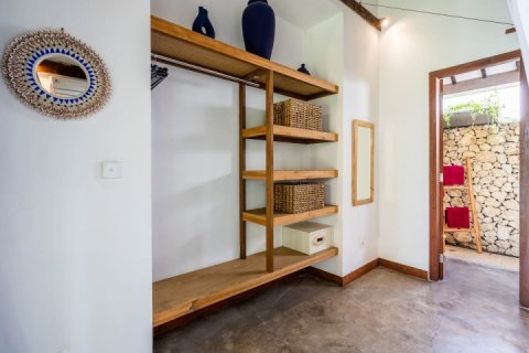 2 bedrooms Villa in South Kuta, Badung, Indonesia No. 1730 14