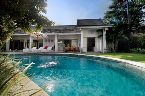 Вилла с 3 спальнями в Seminyak, Бадунг, Индонезия № 1734