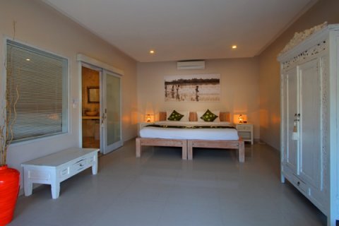 3 bedrooms Villa in Seminyak, Badung, Indonesia No. 1734 8