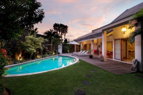 3 bedrooms Villa in Seminyak, Badung, Indonesia No. 1734 29