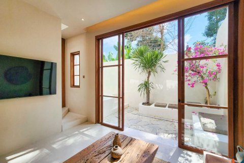 2 bedrooms Villa in Tumbak Bayuh, Mengwi, Badung, Indonesia No. 10718 3