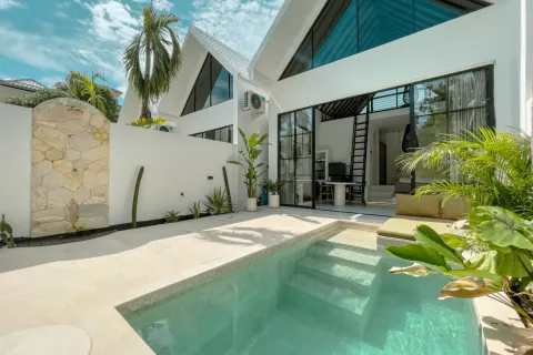 2 bedrooms Villa in Kuta, Badung, Indonesia No. 10720