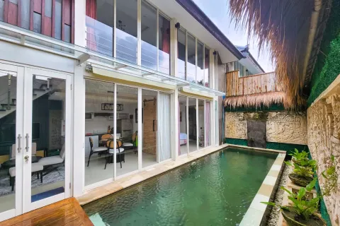 2 bedrooms Villa in Kerobokan, Badung, Indonesia No. 10784