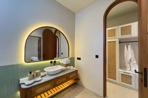 4 bedrooms Villa in Pererenan, Mengwi, Badung, Indonesia No. 10782 10