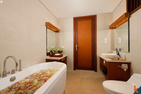 6 bedrooms Villa in Canggu, Badung, Indonesia No. 11313 7