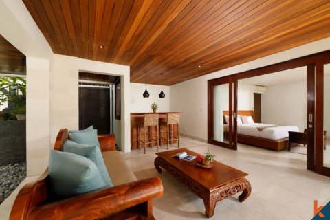 6 bedrooms Villa in Canggu, Badung, Indonesia No. 11313 16