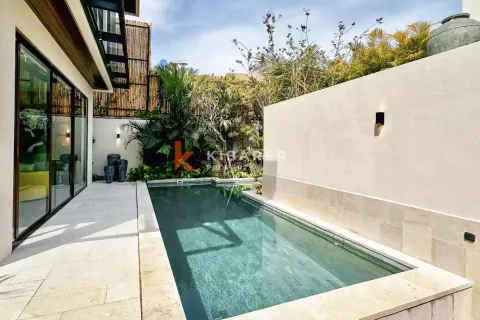 4 bedrooms Villa in Badung, Indonesia No. 13181