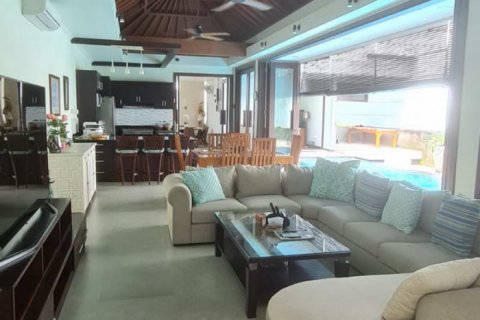 Вилла с 3 спальнями в Nusa Dua, Бадунг, Индонезия № 251 13