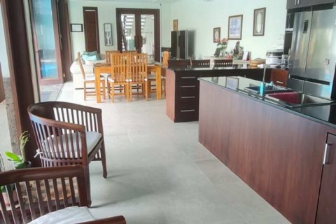 Вилла с 3 спальнями в Nusa Dua, Бадунг, Индонезия № 251 22