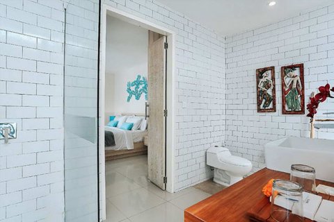 Вилла с 24 спальнями в Canggu, Бадунг, Индонезия № 255 13