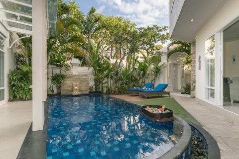 Вилла с 18 спальнями в Seminyak, Бадунг, Индонезия № 257 16