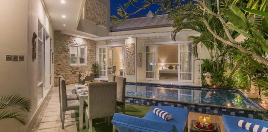 Вилла с 18 спальнями в Seminyak, Бадунг, Индонезия № 257