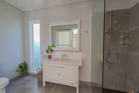 3 bedrooms Villa in Tibubeneng, Badung, Indonesia No. 10955 21
