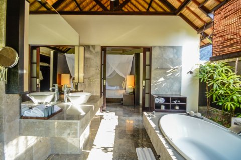 3 bedrooms Villa in Seminyak, Badung, Indonesia No. 10957 4