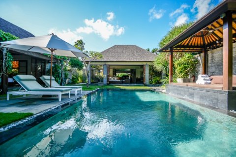 3 bedrooms Villa in Seminyak, Badung, Indonesia No. 10957