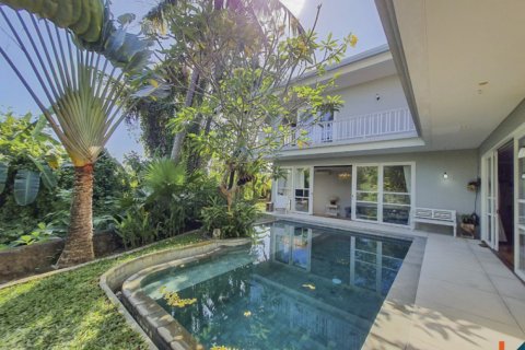 3 bedrooms Villa in Tibubeneng, Badung, Indonesia No. 10956 5