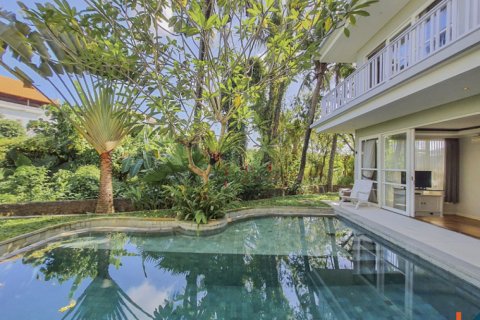3 bedrooms Villa in Tibubeneng, Badung, Indonesia No. 10956 6