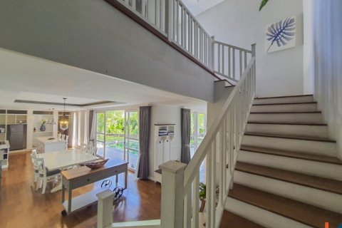 3 bedrooms Villa in Tibubeneng, Badung, Indonesia No. 10956 9