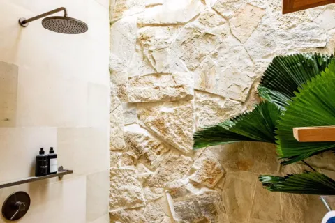 3 bedrooms Villa in Denpasar, Indonesia No. 10937 6