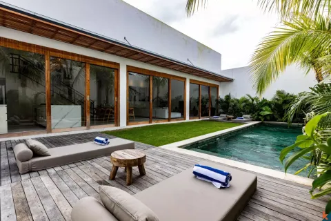 3 bedrooms Villa in Denpasar, Indonesia No. 10937 24