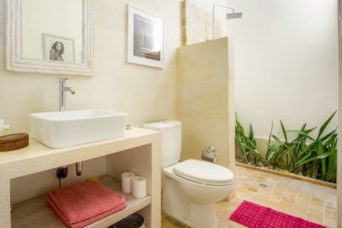 2 bedrooms Villa in Seminyak, Badung, Indonesia No. 1782 15