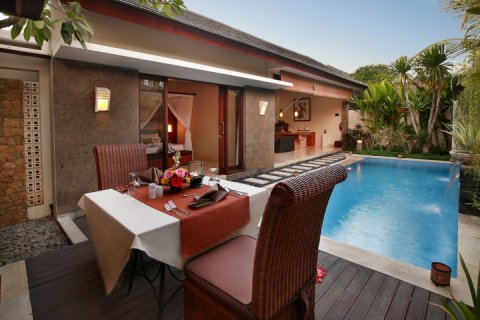 3 bedrooms Villa in Jimbaran, Badung, Indonesia No. 1780 4