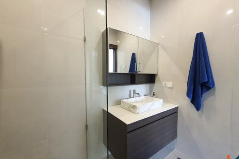 2 bedrooms Villa in Kerobokan, Badung, Indonesia No. 10731 17