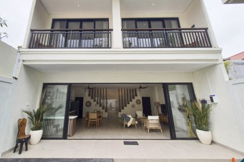 2 bedrooms Villa in Kerobokan, Badung, Indonesia No. 10731 2
