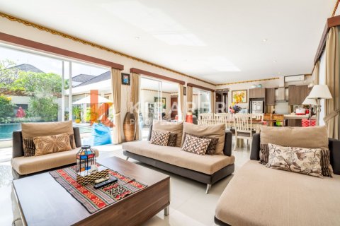 Вилла с 3 спальнями в Seminyak, Бадунг, Индонезия № 13058 4