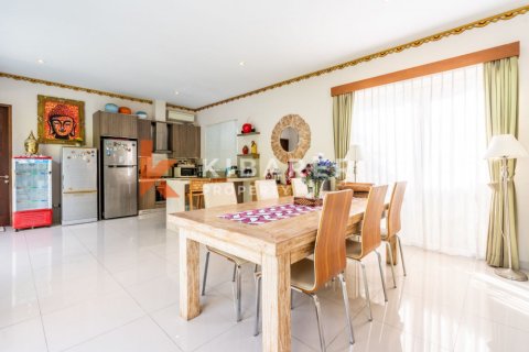 3 bedrooms Villa in Seminyak, Badung, Indonesia No. 13056 8