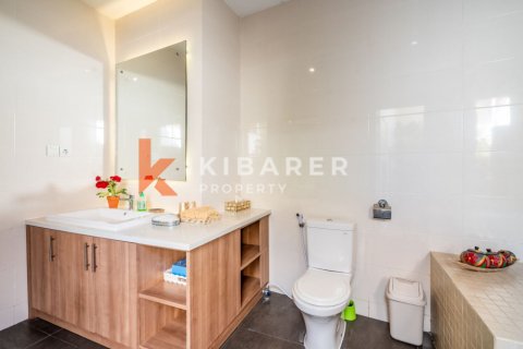 3 bedrooms Villa in Seminyak, Badung, Indonesia No. 13056 25