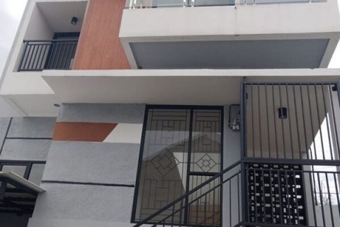 5 bedrooms House in Cimahi, Indonesia No. 5608 2